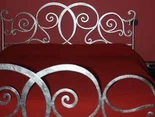 Cardinal Vatican Couette-café