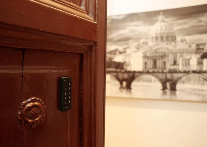 Couette-café Cardinal Vatican Rome