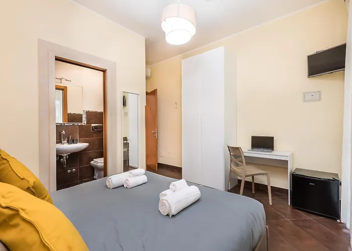 Cardinal Vatican Couette-café