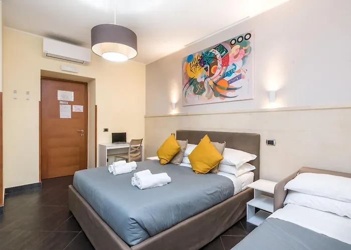 Couette-café Cardinal Vatican 4*