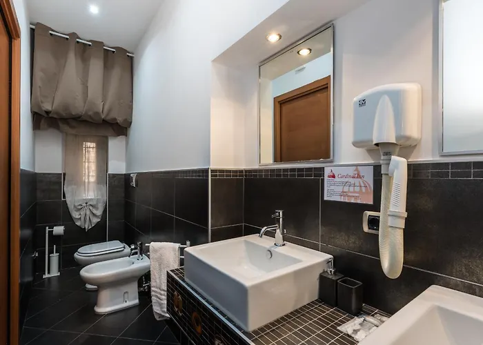 Cardinal Vatican Couette-café 4*