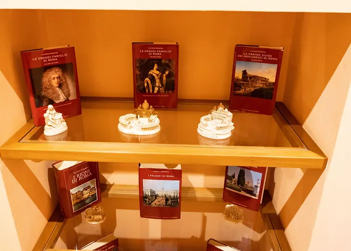 Couette-café Cardinal Vatican 4*