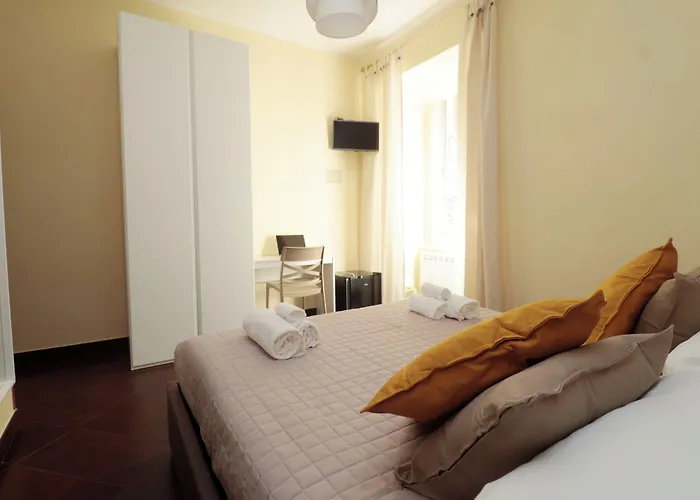 Cardinal Vatican Couette-café 4*